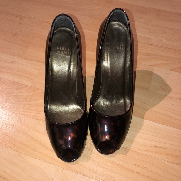 Stuart Weitzman Tortoise Open Toe patent leather 7 - Picture 6 of 12